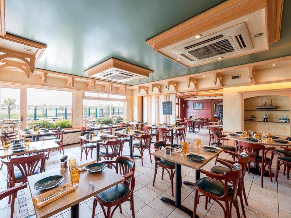 Logis Hotels - Au Poisson D'Argent - Hotel 3 Etoiles Et Restaurant Le Mesnil-en-Vallée Eksteriør billede